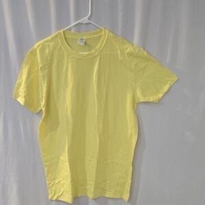 Gildan  Short Sleeve Tee in Bright Yellow